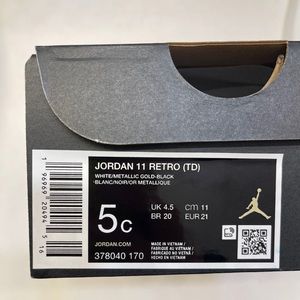 Jordan Retro 11 toddler